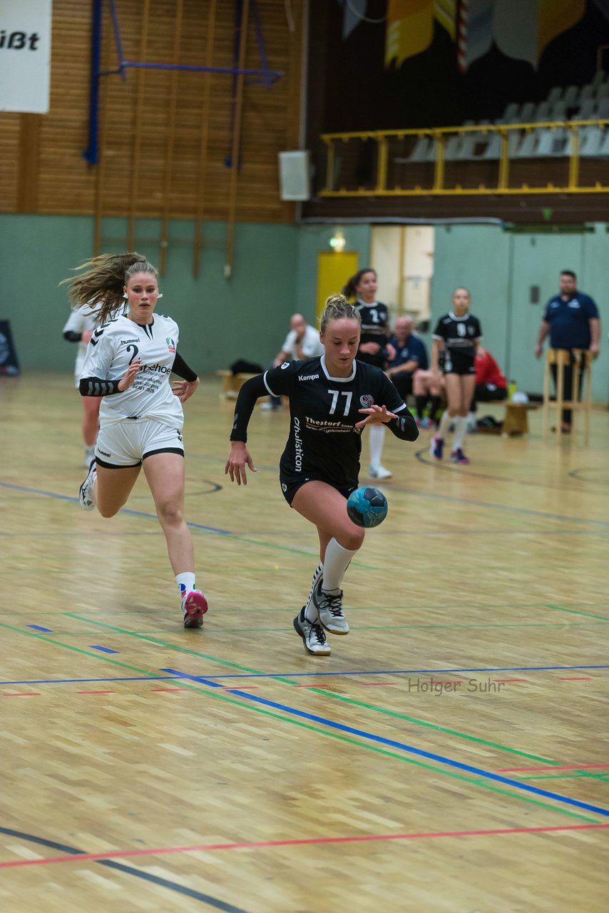 Bild 106 - C-Juniorinnen SVHU - HSD Wagrien : Ergebnis: 30:15